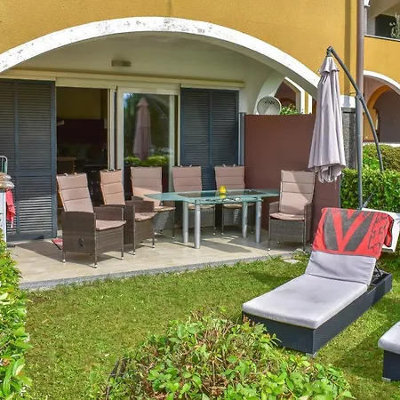 Apartment Bed, Boat And Beach In Feriolo Direkt Am See